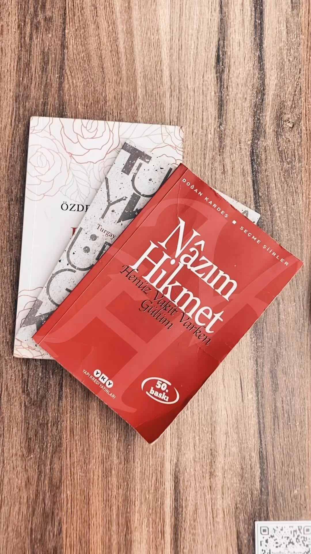 Kitap ve Latte